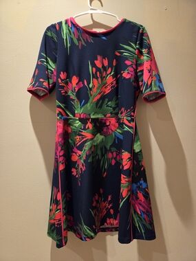 NWOT Vince Camuto Navy Floral Fit-and-Flare Dress with Pink Trim